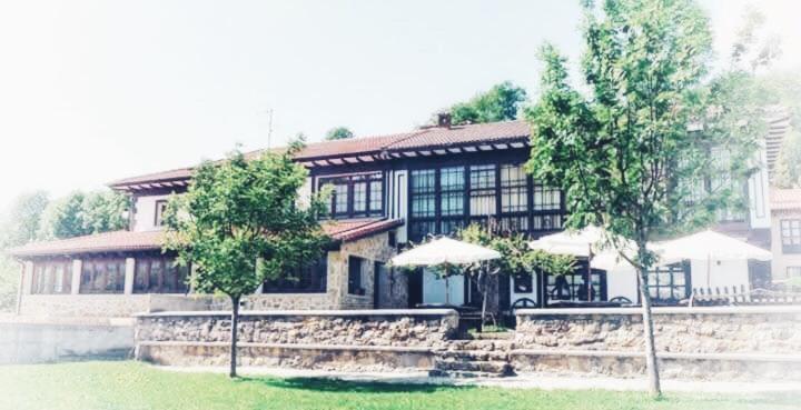 Hotel Restaurante La Carasca Orlé Buitenkant foto